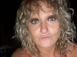 SkylarGold hd